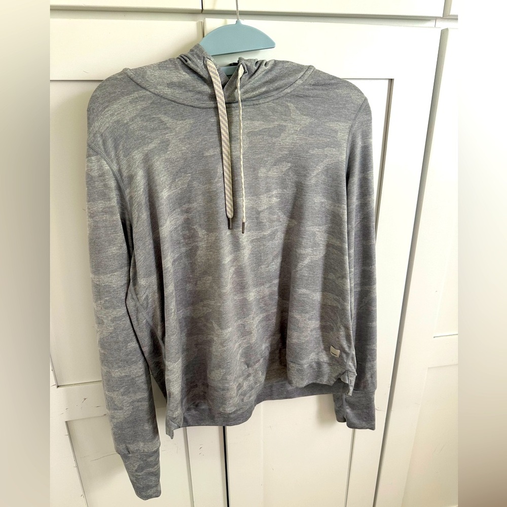 Vuori soft woman’s “essential” hoodie